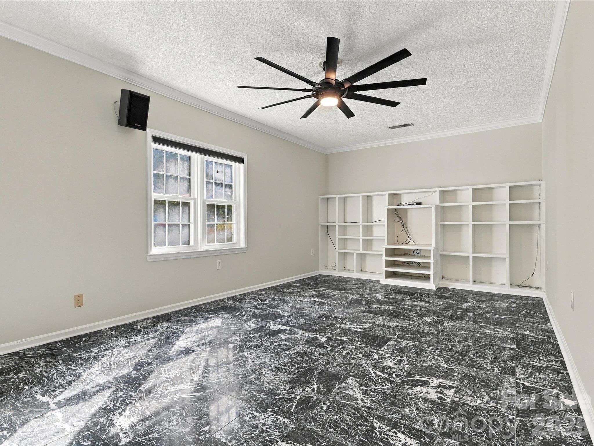 Single Family Residence at 8898 Webb Road, Stanfield, photo 17 of 36