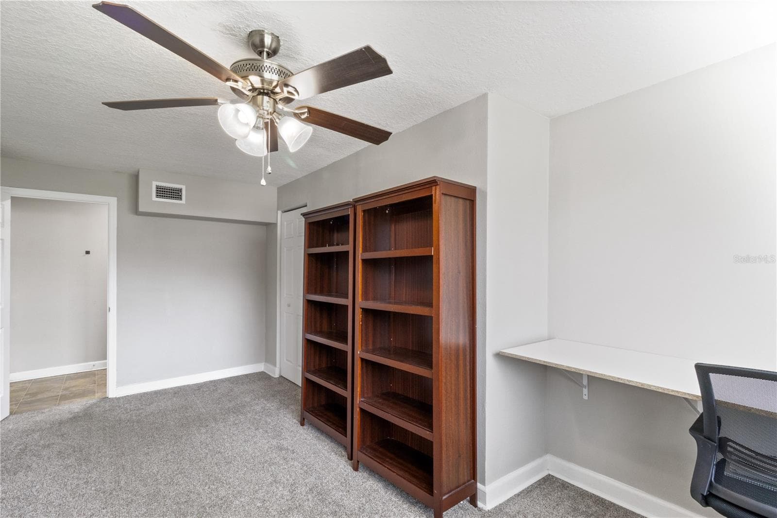 Single Family Residence at 707 E CRAWFORD ST, LAKELAND, photo 22 of 27