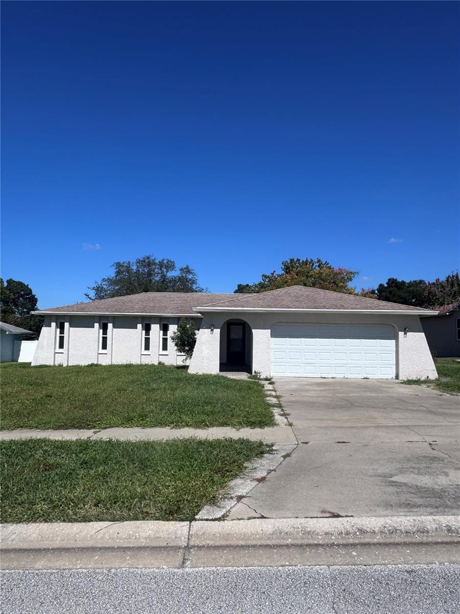 209 LEAFWOOD RD