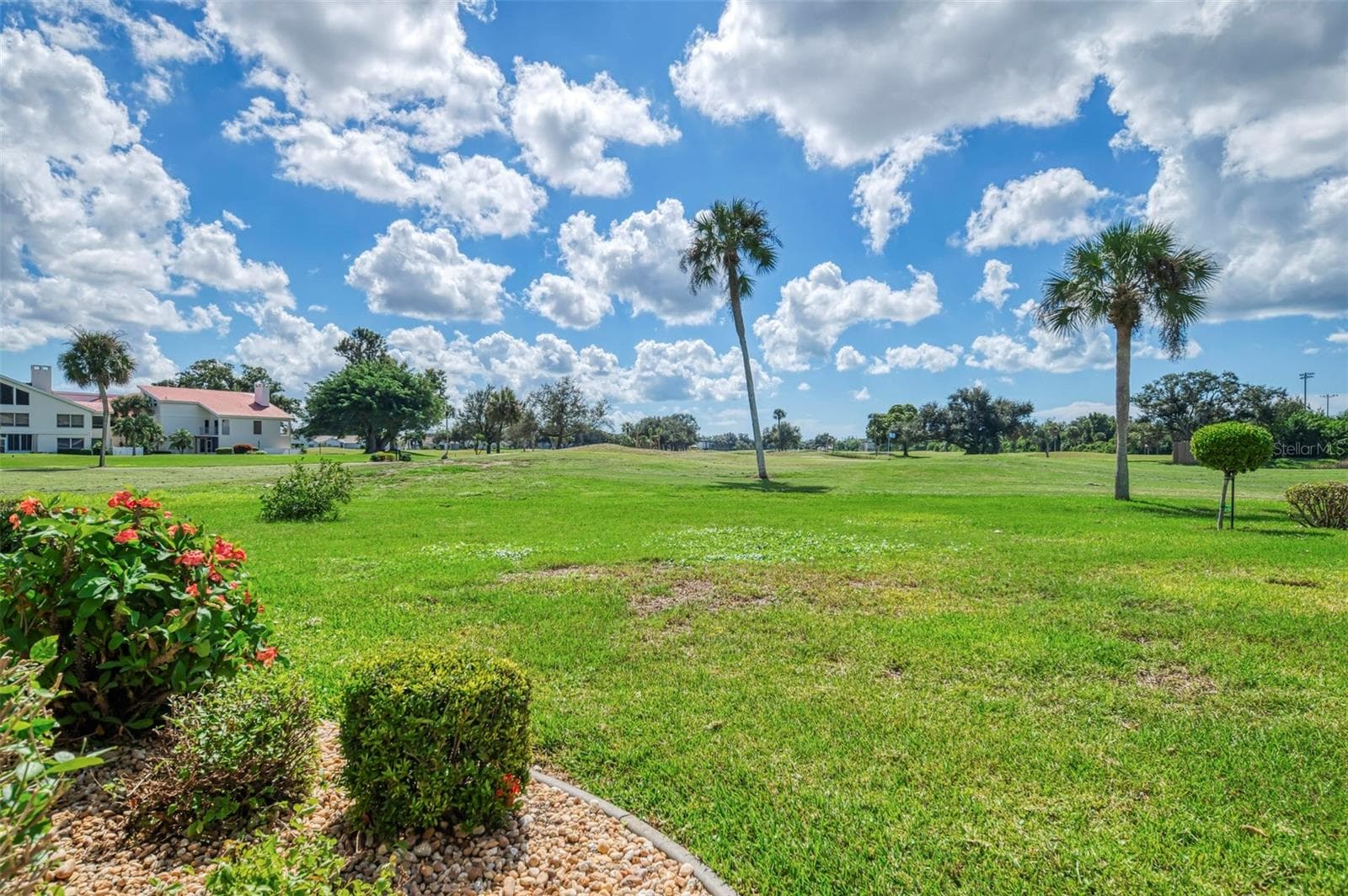 Golf Course Views from your backyard - 748 CONNEMARA CT, VENICE