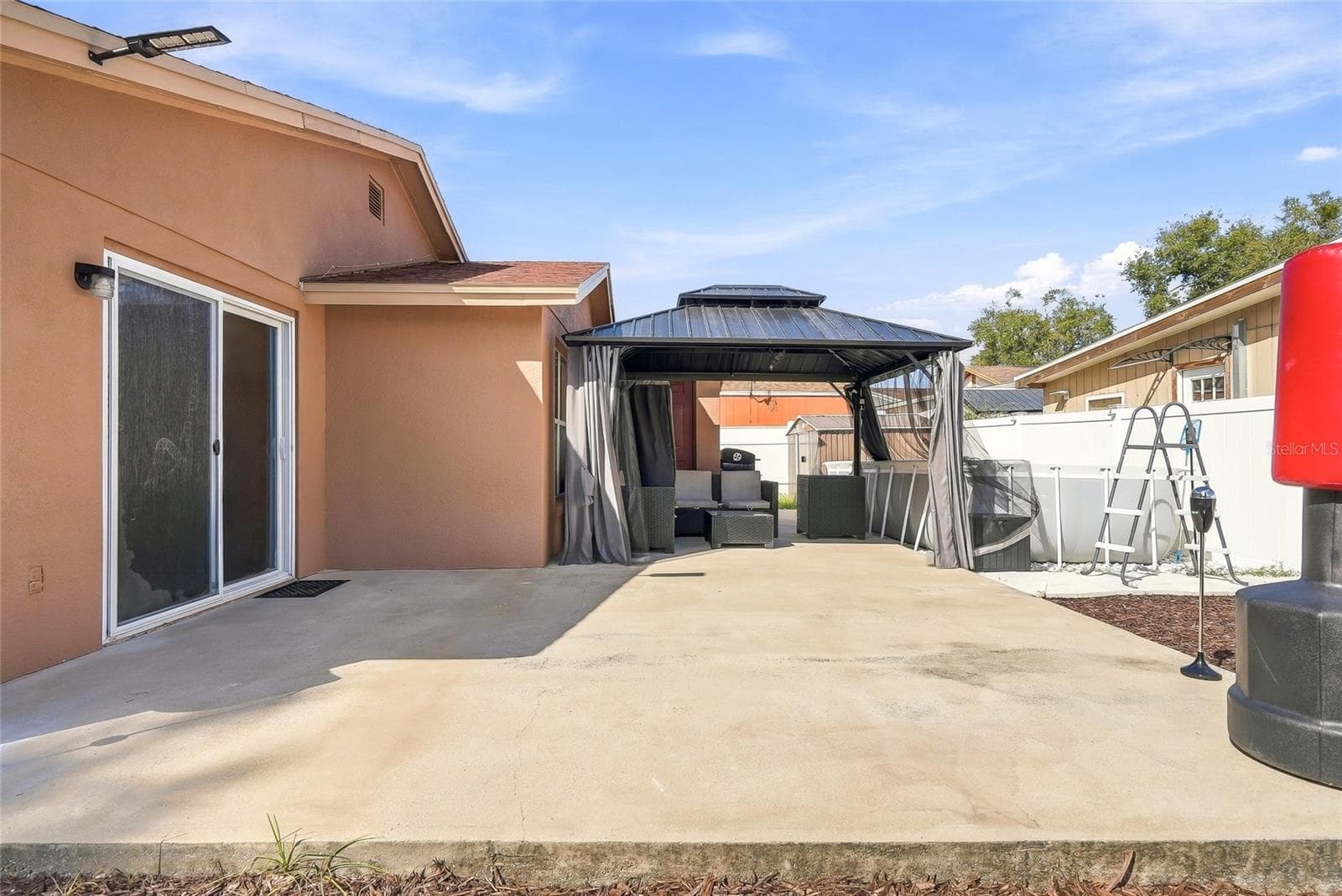 Single Family Residence at 9608 ELGIN CT, TAMPA, photo 25 of 34