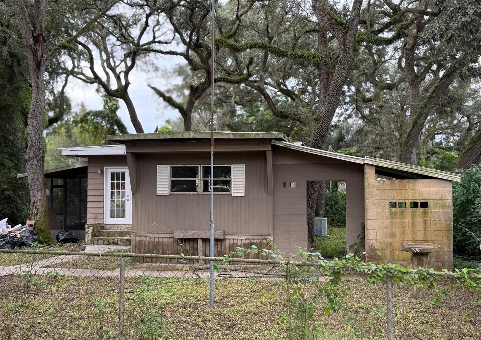 Duplex at 9114 OGALALA ST, NEW PORT RICHEY, photo 2 of 22