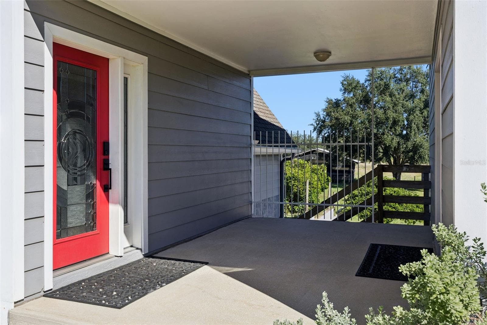 Beautiful front door into home. - 16131 JOHNS LAKE RD, CLERMONT