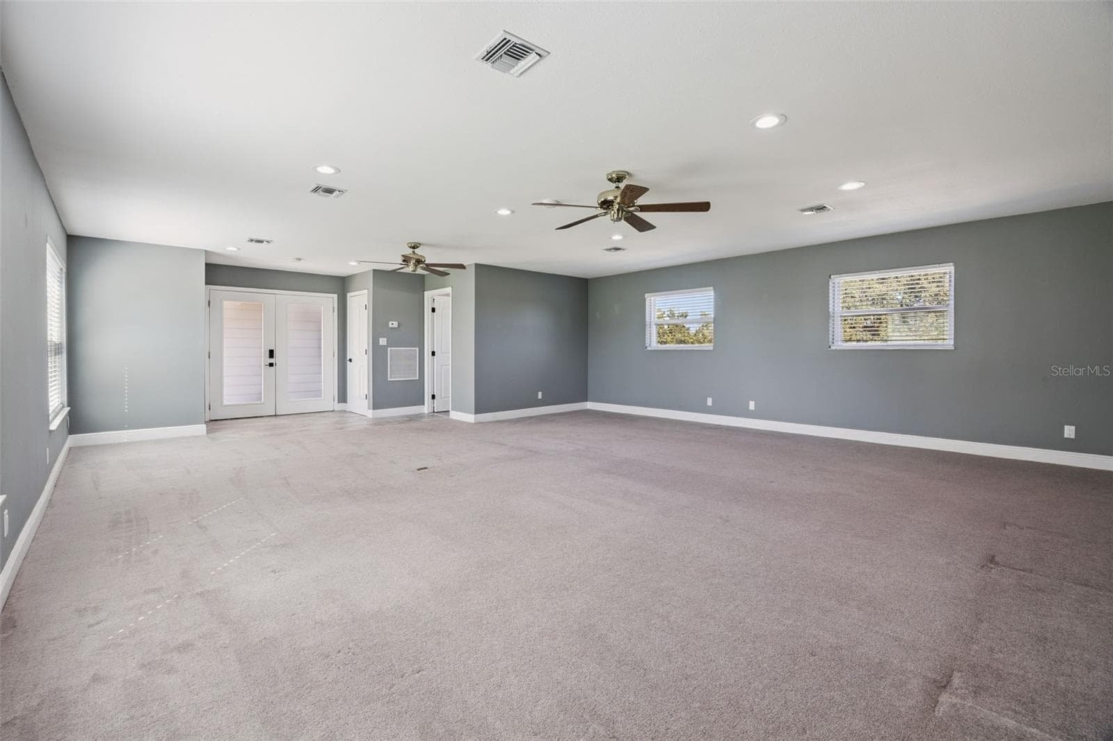 Complete with it's own A/C and bath - 16131 JOHNS LAKE RD, CLERMONT