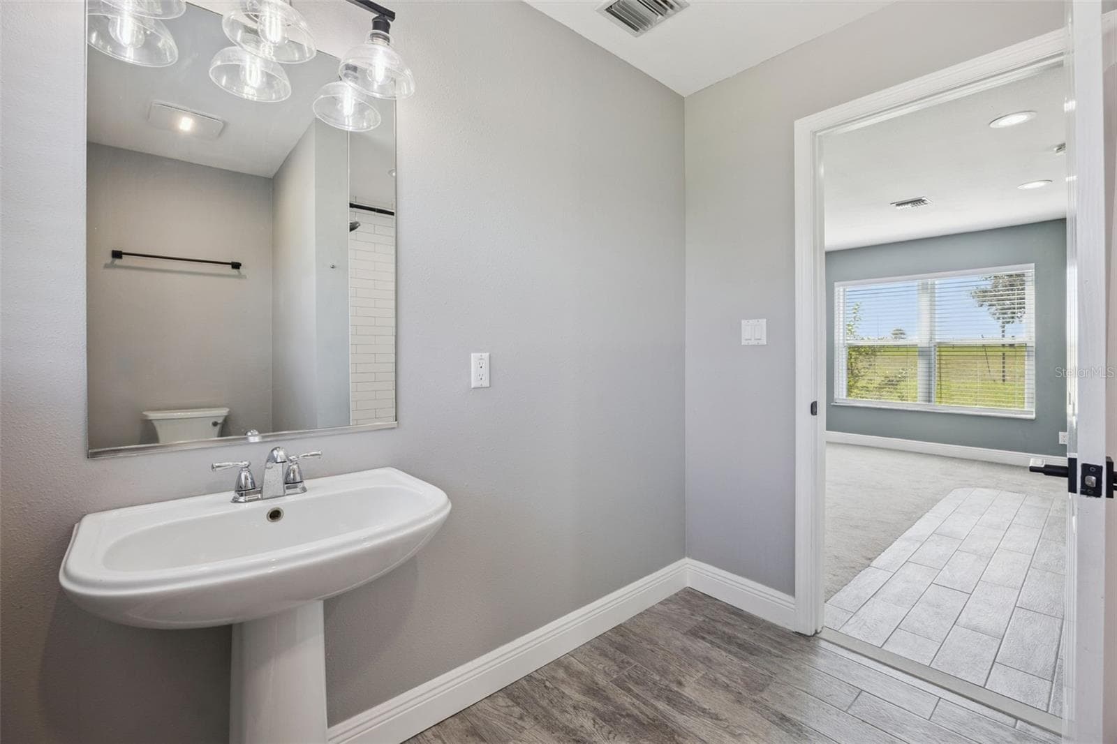 Bath - 16131 JOHNS LAKE RD, CLERMONT