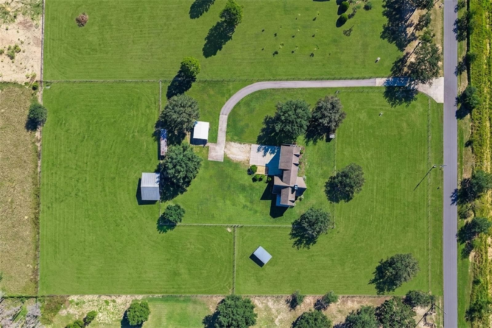 Your "farm in town" with a 4 stall barn! - 16131 JOHNS LAKE RD, CLERMONT