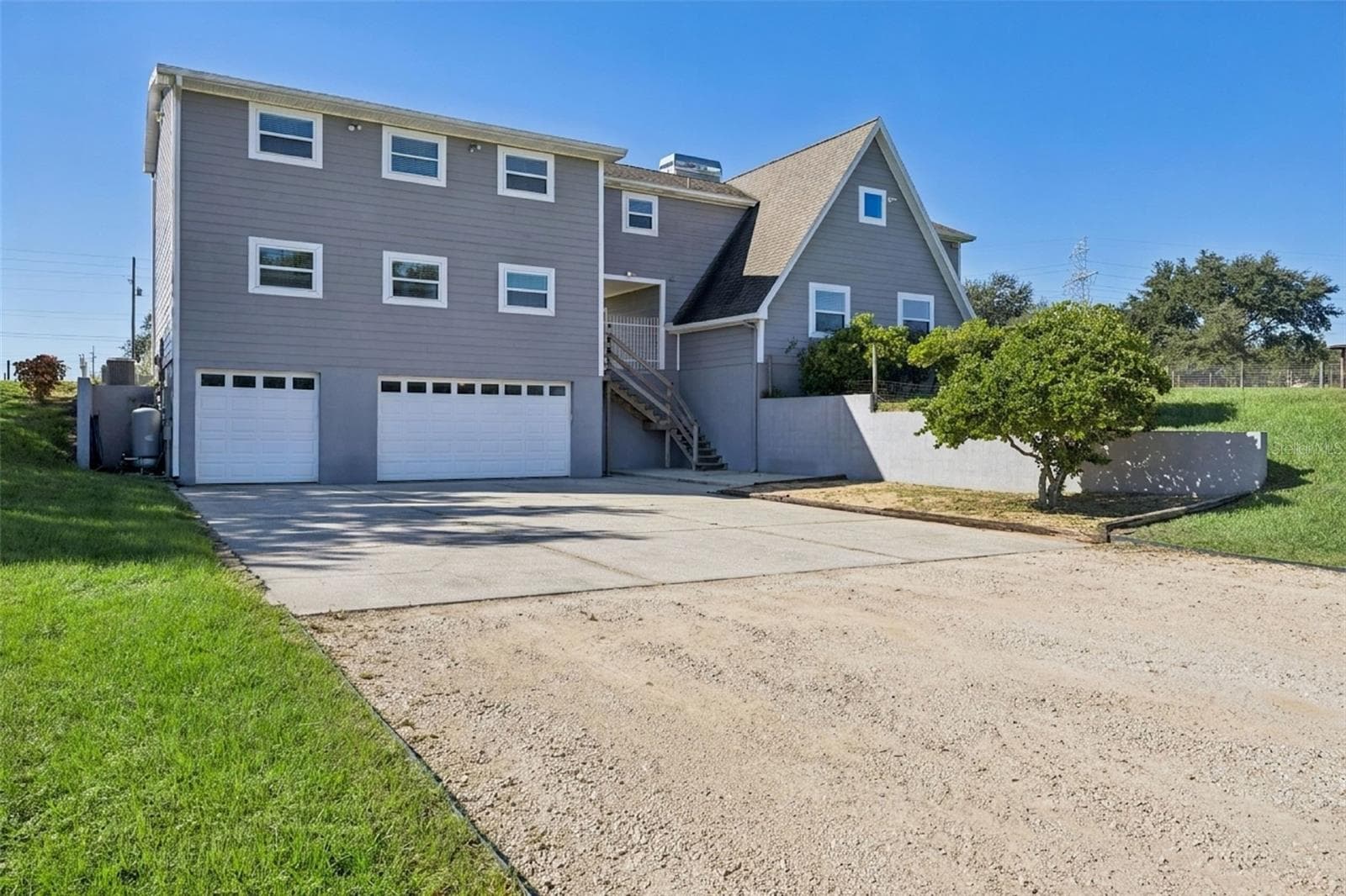 Back of home - 16131 JOHNS LAKE RD, CLERMONT