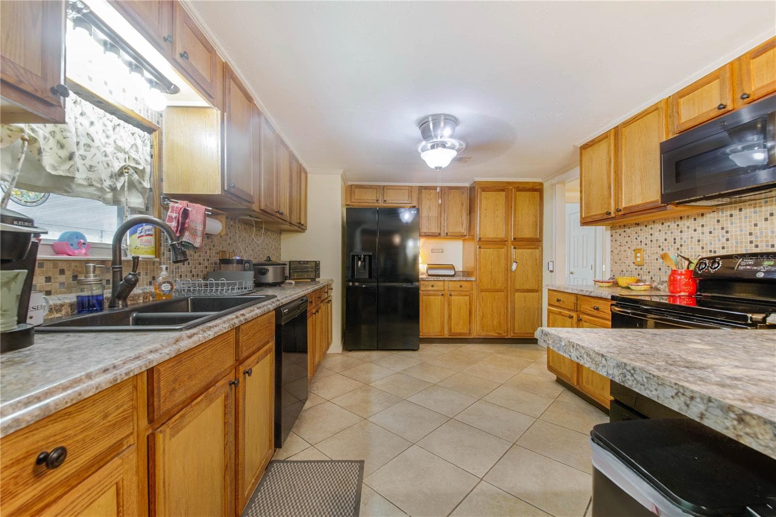 Manufactured Home at 4171 ROLLING OAKS DR, WINTER HAVEN, photo 16 of 43