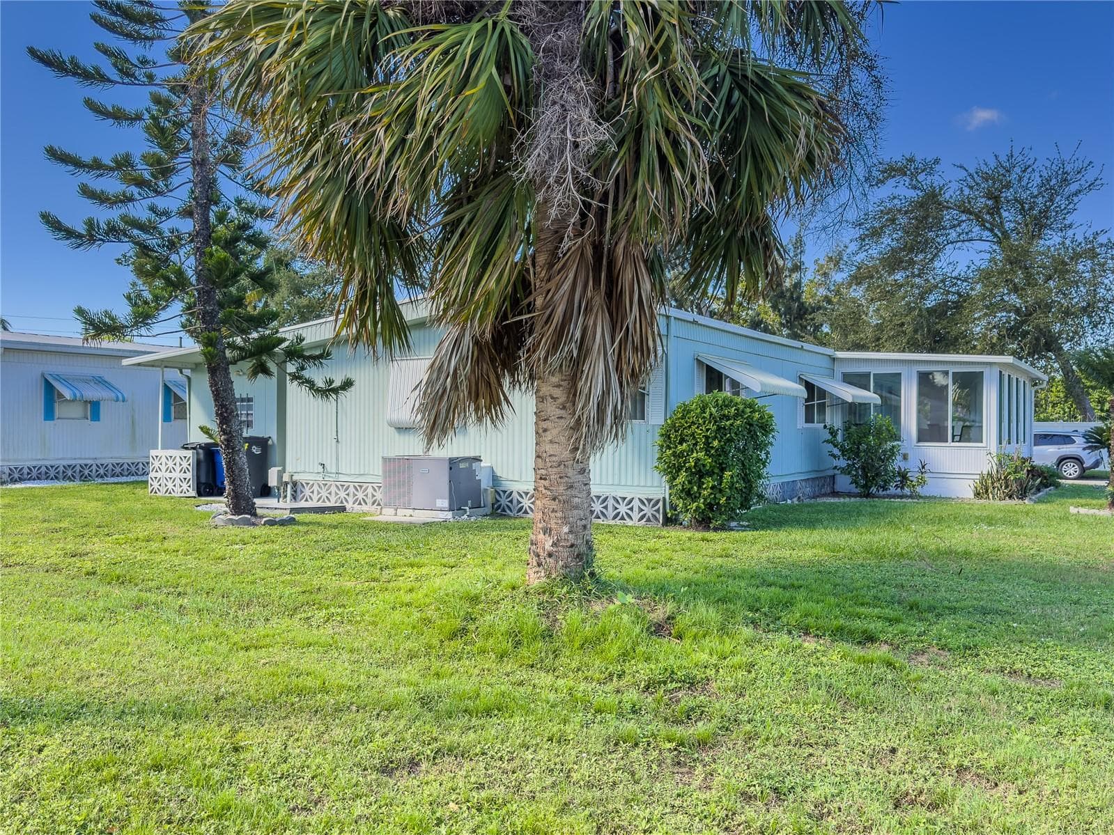 Back Yard - 808 53RD AVE E #223, BRADENTON