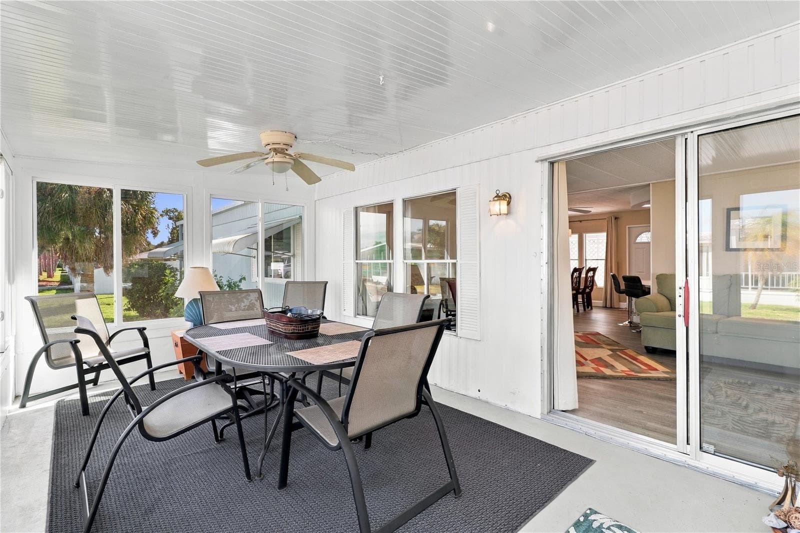 Florida Room - 808 53RD AVE E #223, BRADENTON