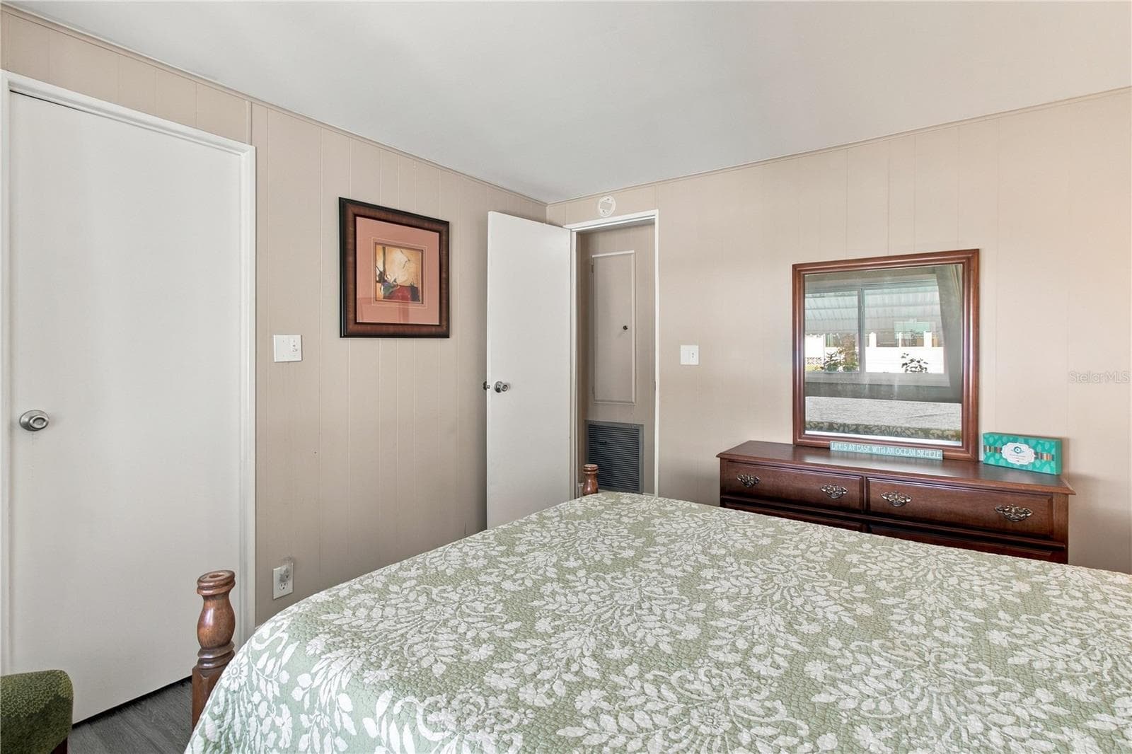 Guest Bedroom - 808 53RD AVE E #223, BRADENTON