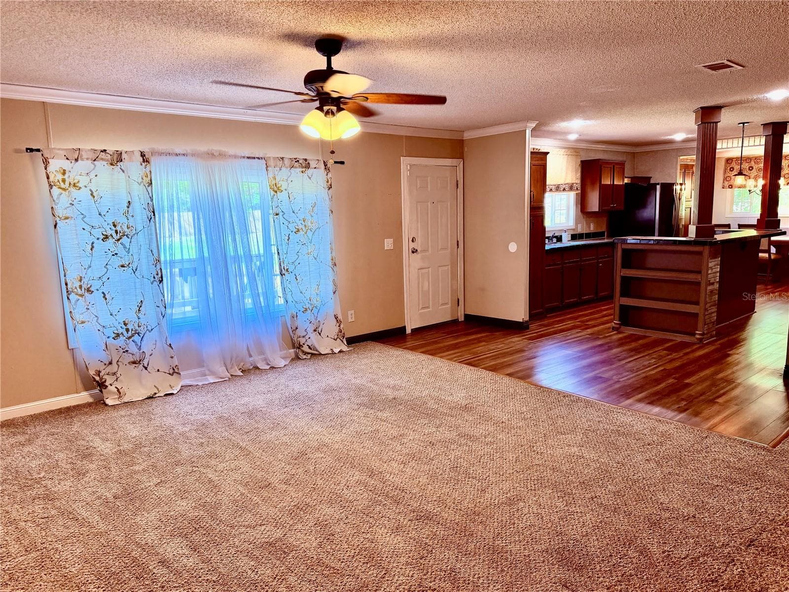 Manufactured Home at 664 SW KENTUCKY ST, FORT WHITE, photo 13 of 40
