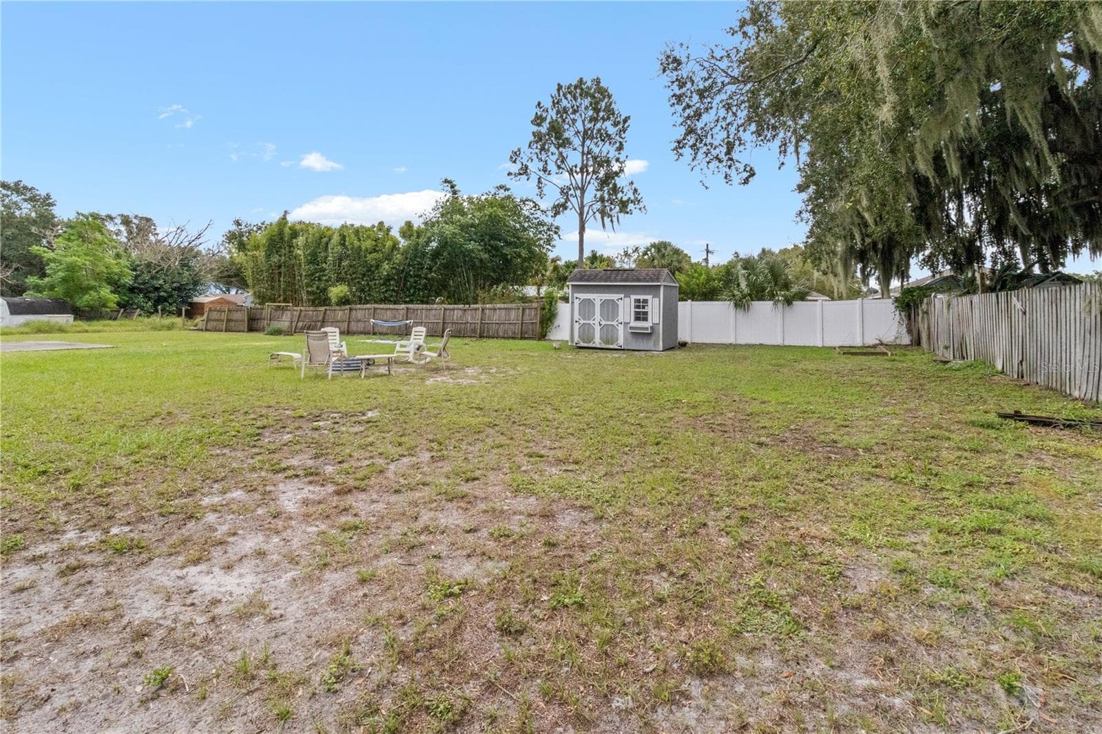 Single Family Residence at 707 E CRAWFORD ST, LAKELAND, photo 25 of 27