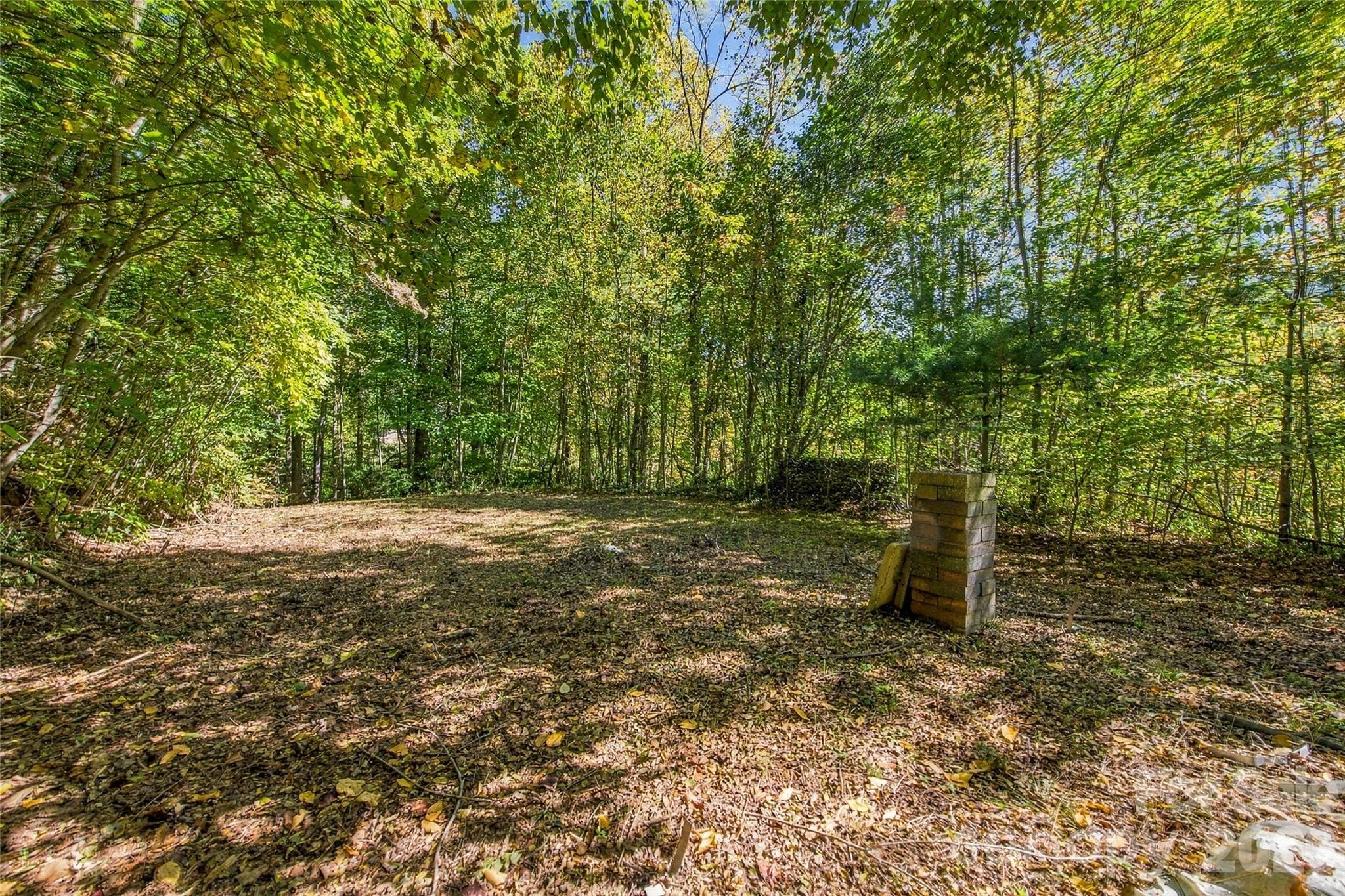 Second level homesite, formerly house manufactured home. - 72 Lyman Lane, Rosman