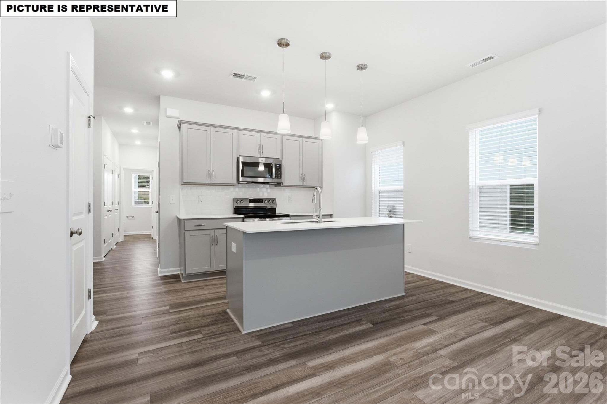 Townhouse at 4610 Lakeview Road, Charlotte, photo 6 of 20