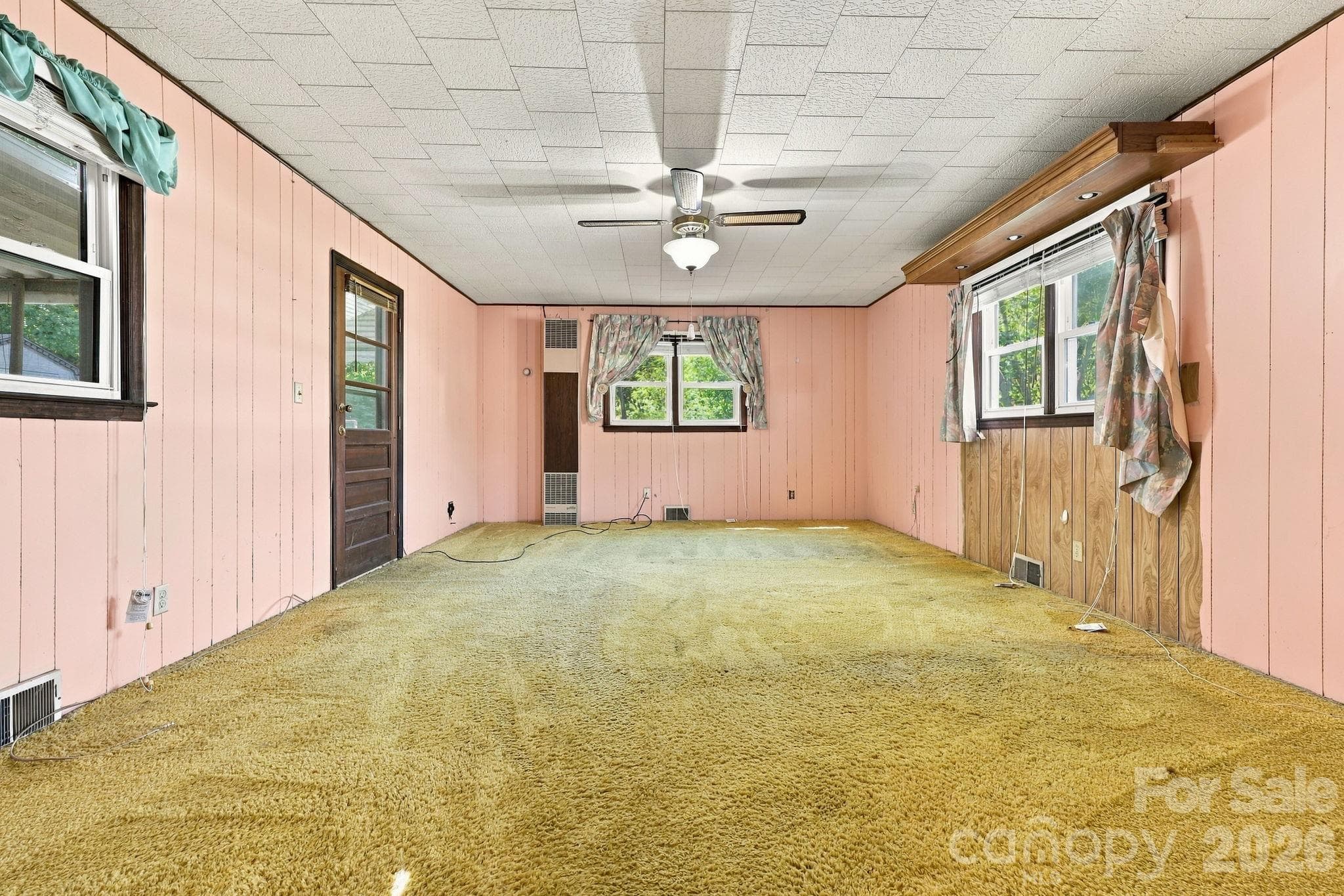 Single Family Residence at 3305 Spartanburg Highway, Flat Rock, photo 34 of 45