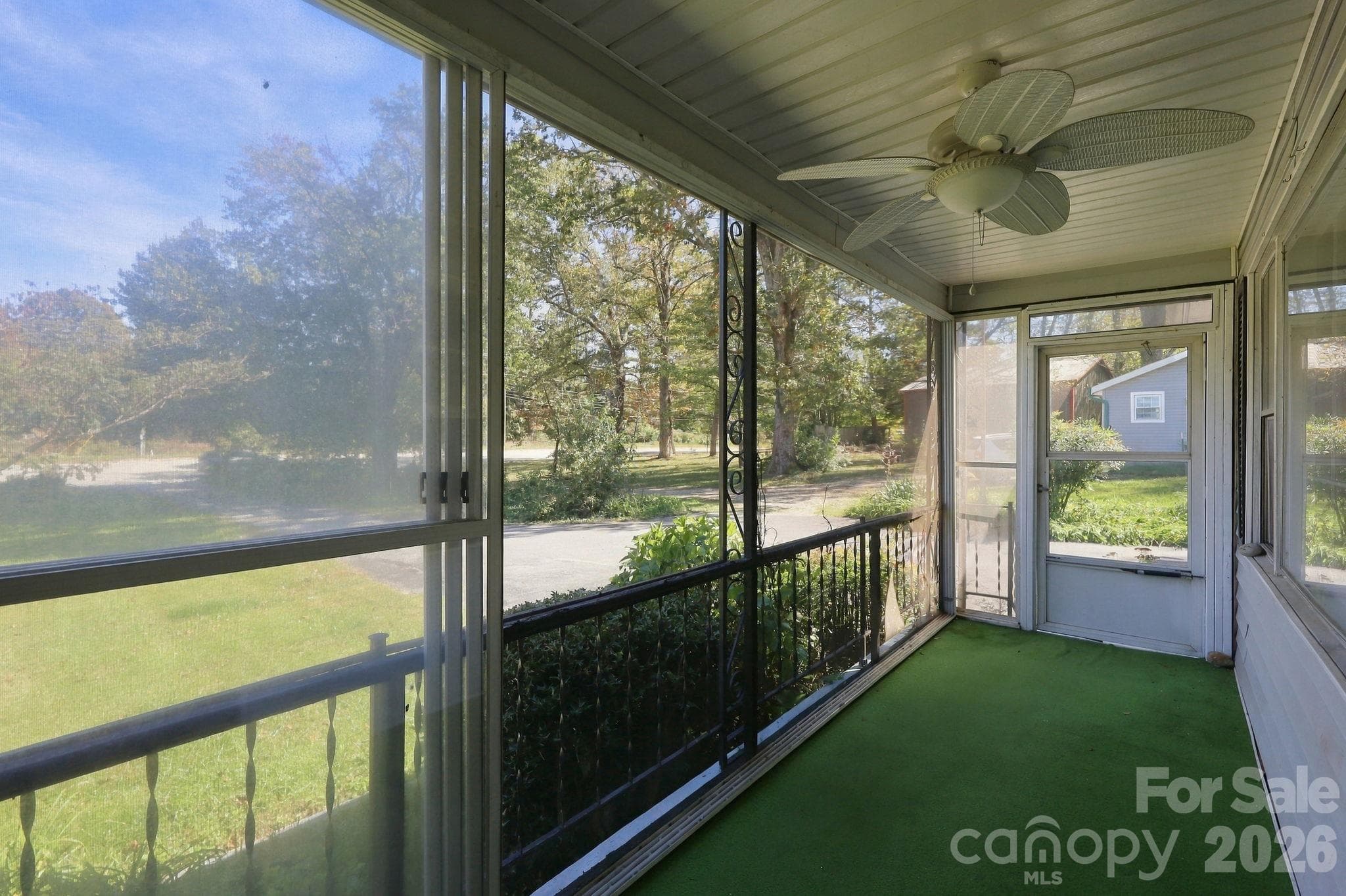 Single Family Residence at 3305 Spartanburg Highway, Flat Rock, photo 37 of 45