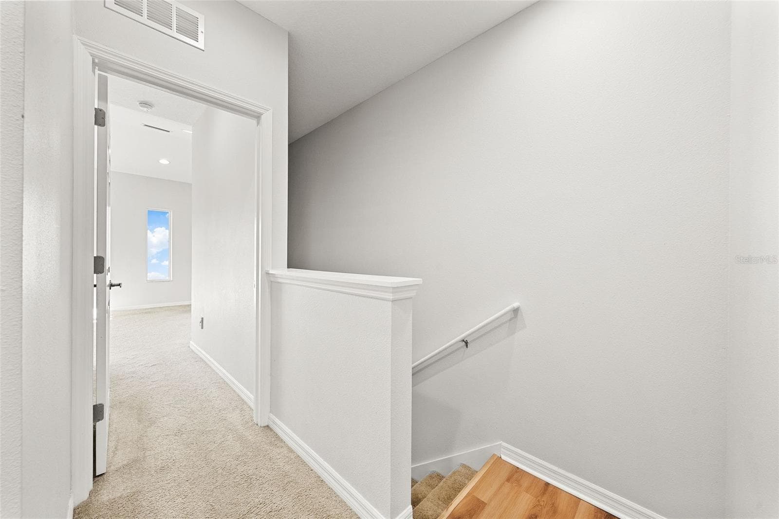 Townhouse at 1282 CALUSA CIR, CLEARWATER, photo 18 of 38