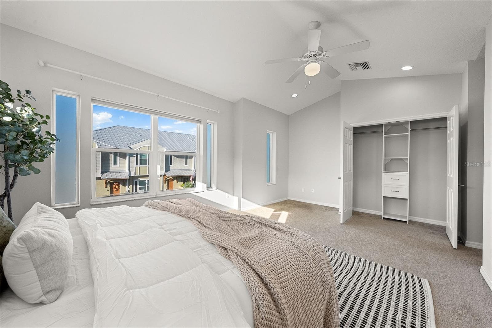 Townhouse at 1282 CALUSA CIR, CLEARWATER, photo 20 of 38