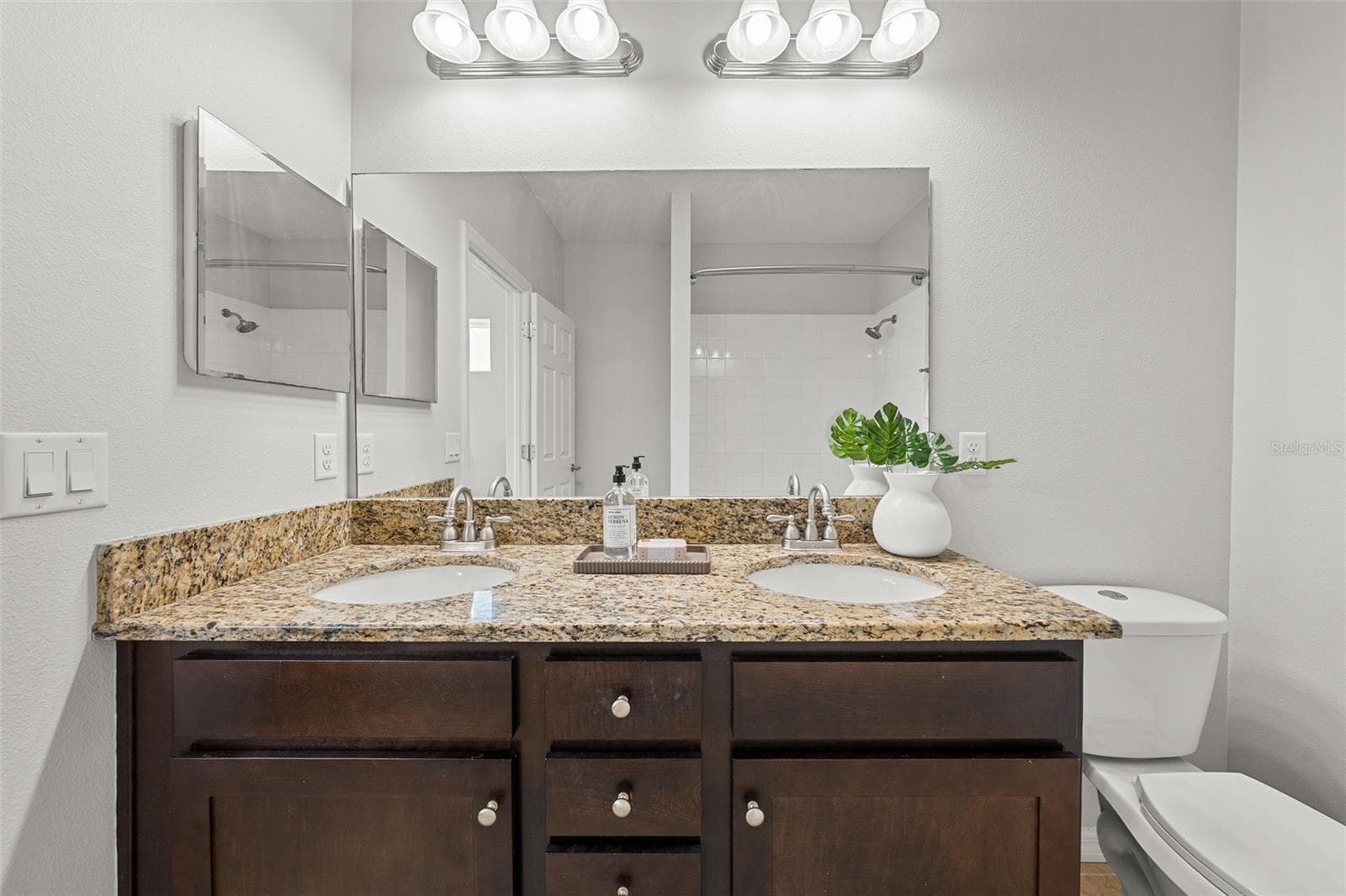 Townhouse at 1282 CALUSA CIR, CLEARWATER, photo 22 of 38