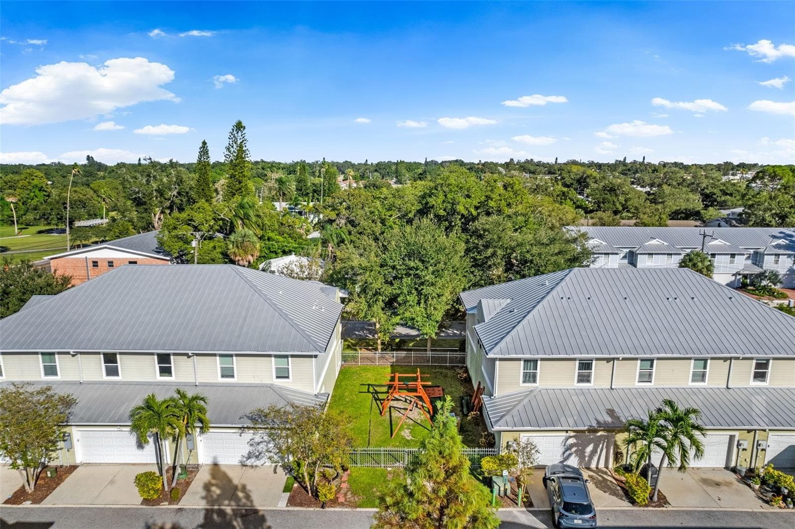 Townhouse at 1282 CALUSA CIR, CLEARWATER, photo 32 of 38