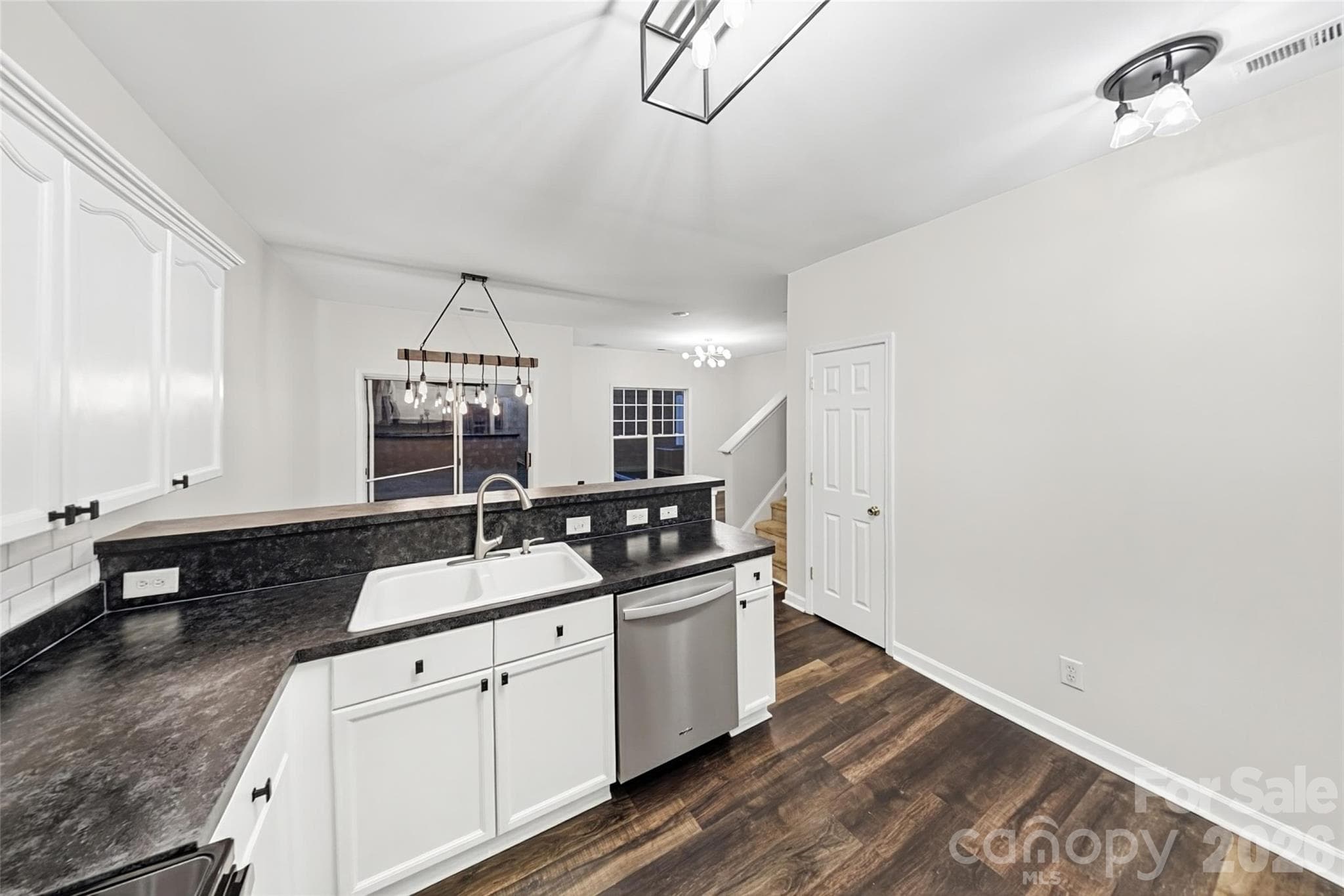 Townhouse at 5454 Franklin Springs Circle, Charlotte, photo 4 of 14