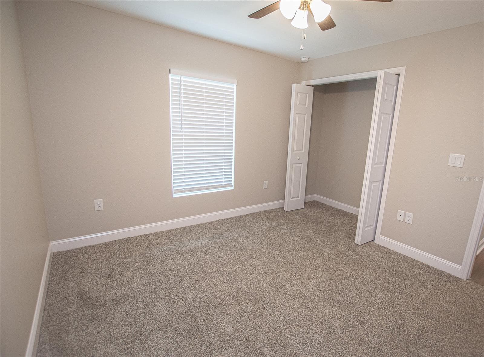Single Family Residence at 712 W 9TH ST, LAKELAND, photo 10 of 16