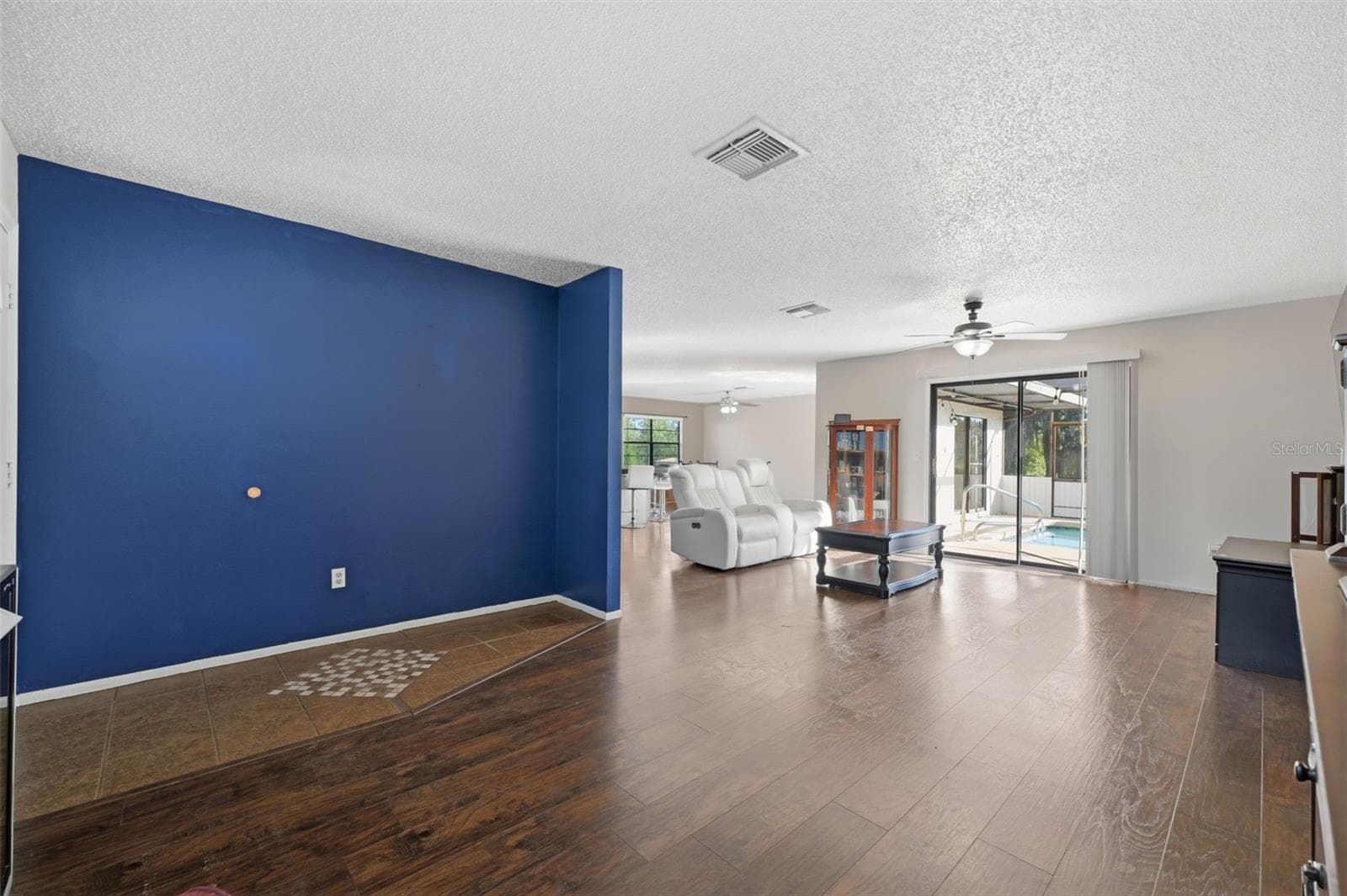 Single Family Residence at 2500 RIM DR, SPRING HILL, photo 6 of 53
