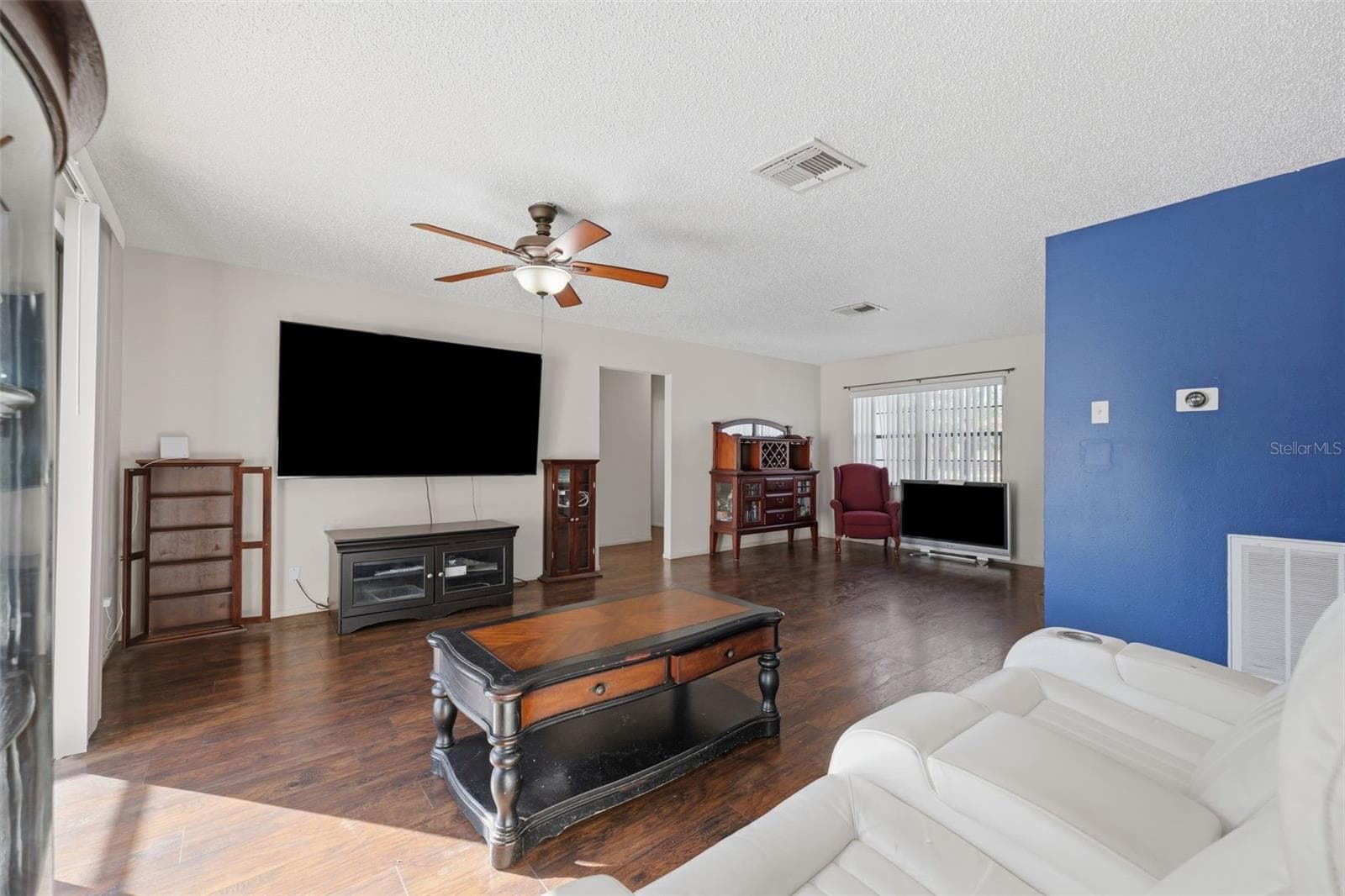 Single Family Residence at 2500 RIM DR, SPRING HILL, photo 9 of 53