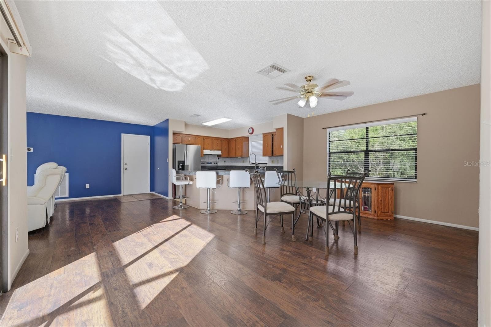 Single Family Residence at 2500 RIM DR, SPRING HILL, photo 10 of 53