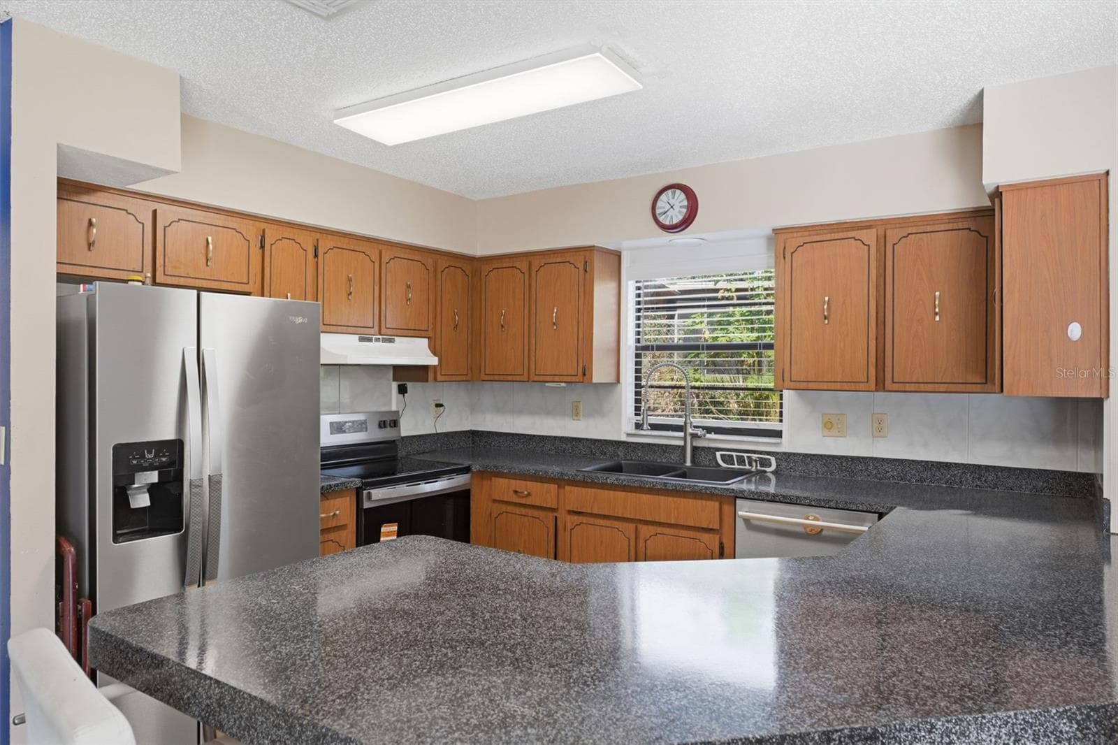 Single Family Residence at 2500 RIM DR, SPRING HILL, photo 14 of 53