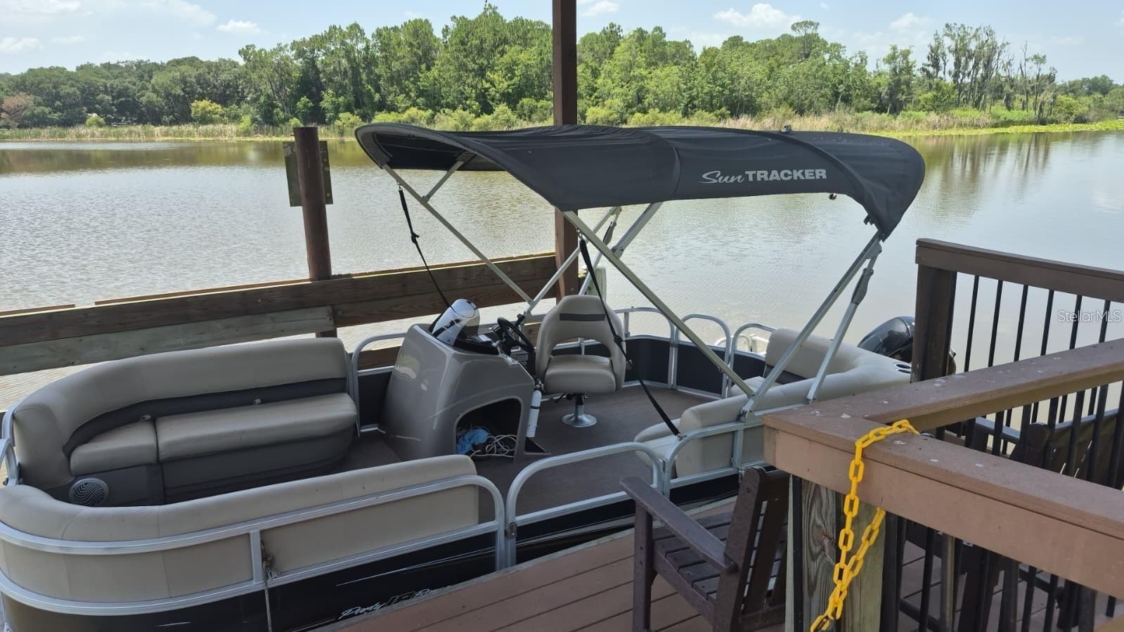 Community Pontoon boat - 1030 CROSS ROADS DR, POLK CITY