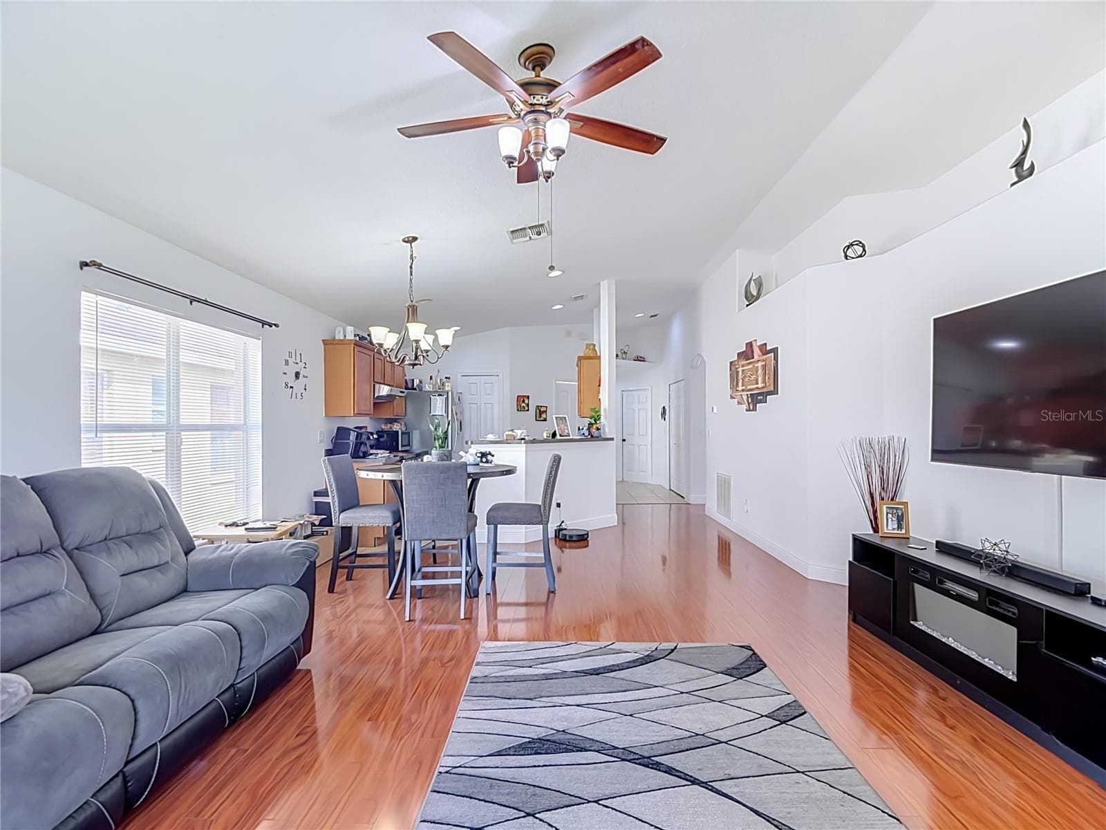Single Family Residence at 5533 TURTLE CROSSING LOOP, TAMPA, photo 15 of 34