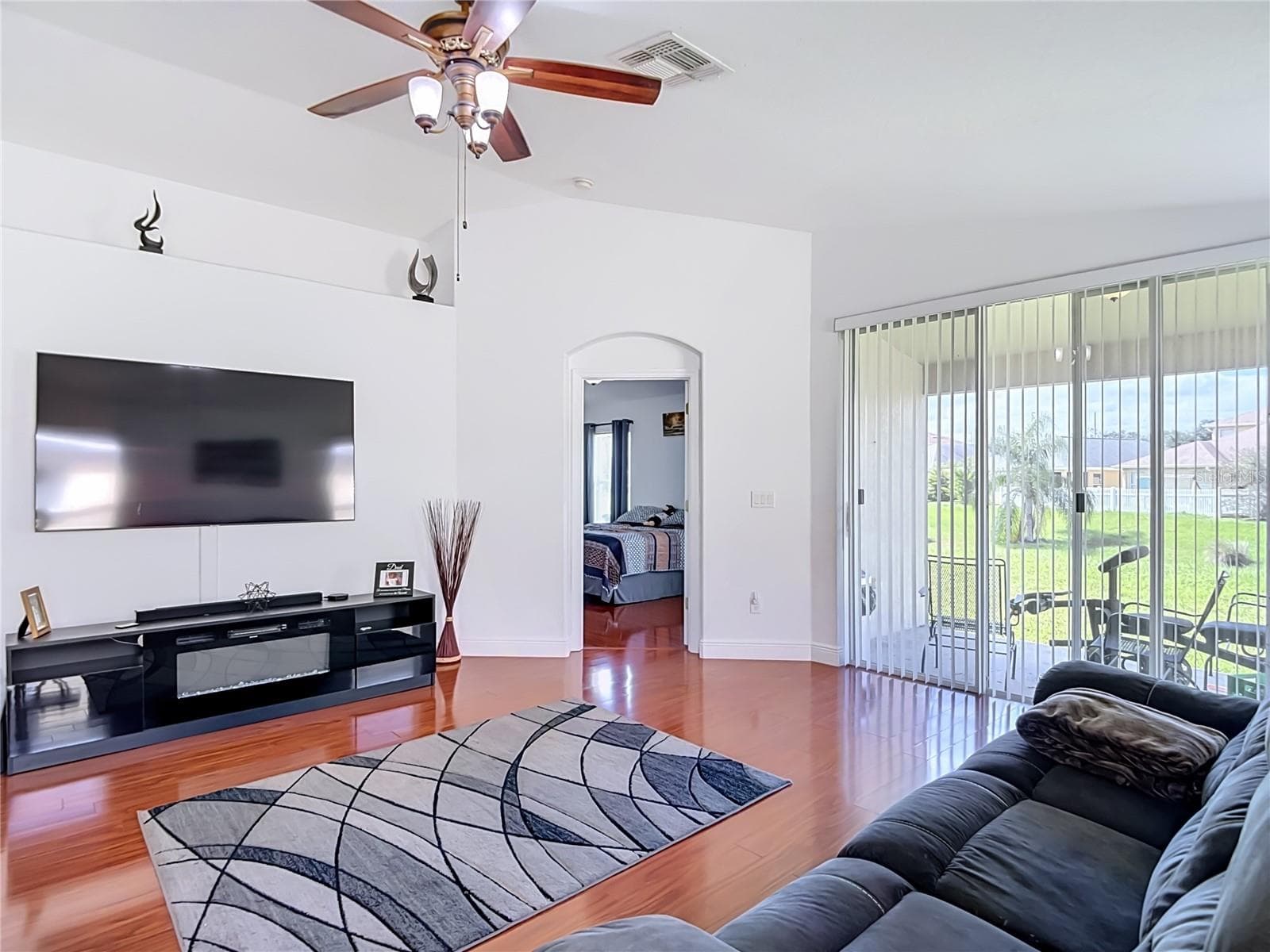 Single Family Residence at 5533 TURTLE CROSSING LOOP, TAMPA, photo 16 of 34