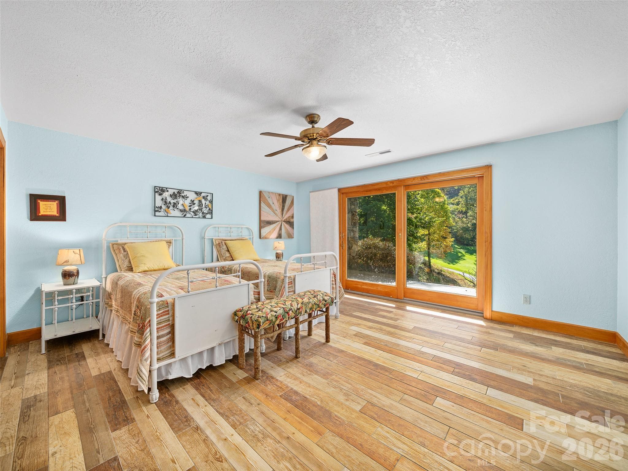 Lower level guest suite with deck access & golf course view - 151 Austin Mountain Drive, Burnsville