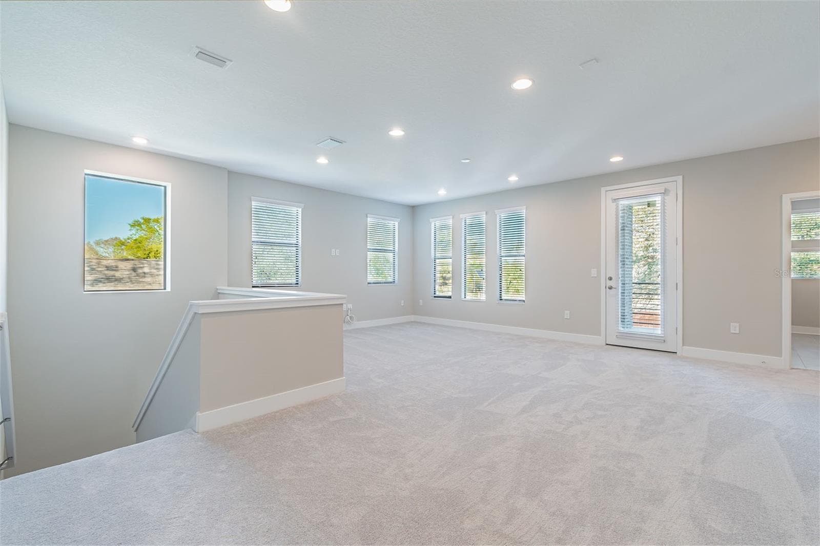 Single Family Residence at 502 N BEVERLY AVE, TAMPA, photo 7 of 8
