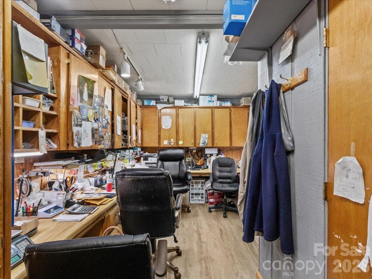 Gem shop office - 13780 S 226 Highway, Spruce Pine