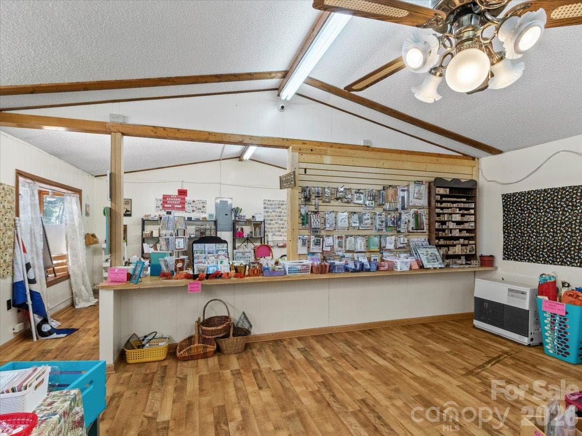 Lease space 3 - 13780 S 226 Highway, Spruce Pine