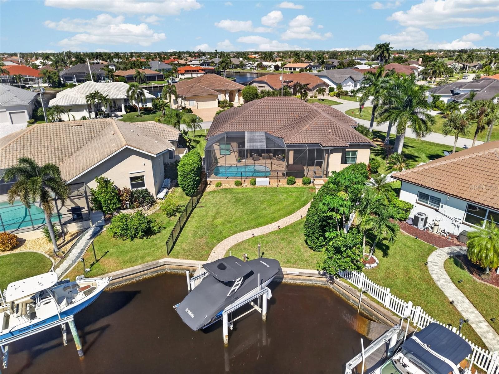Single Family Residence at 325 SEGOVIA DR, PUNTA GORDA, photo 93 of 109
