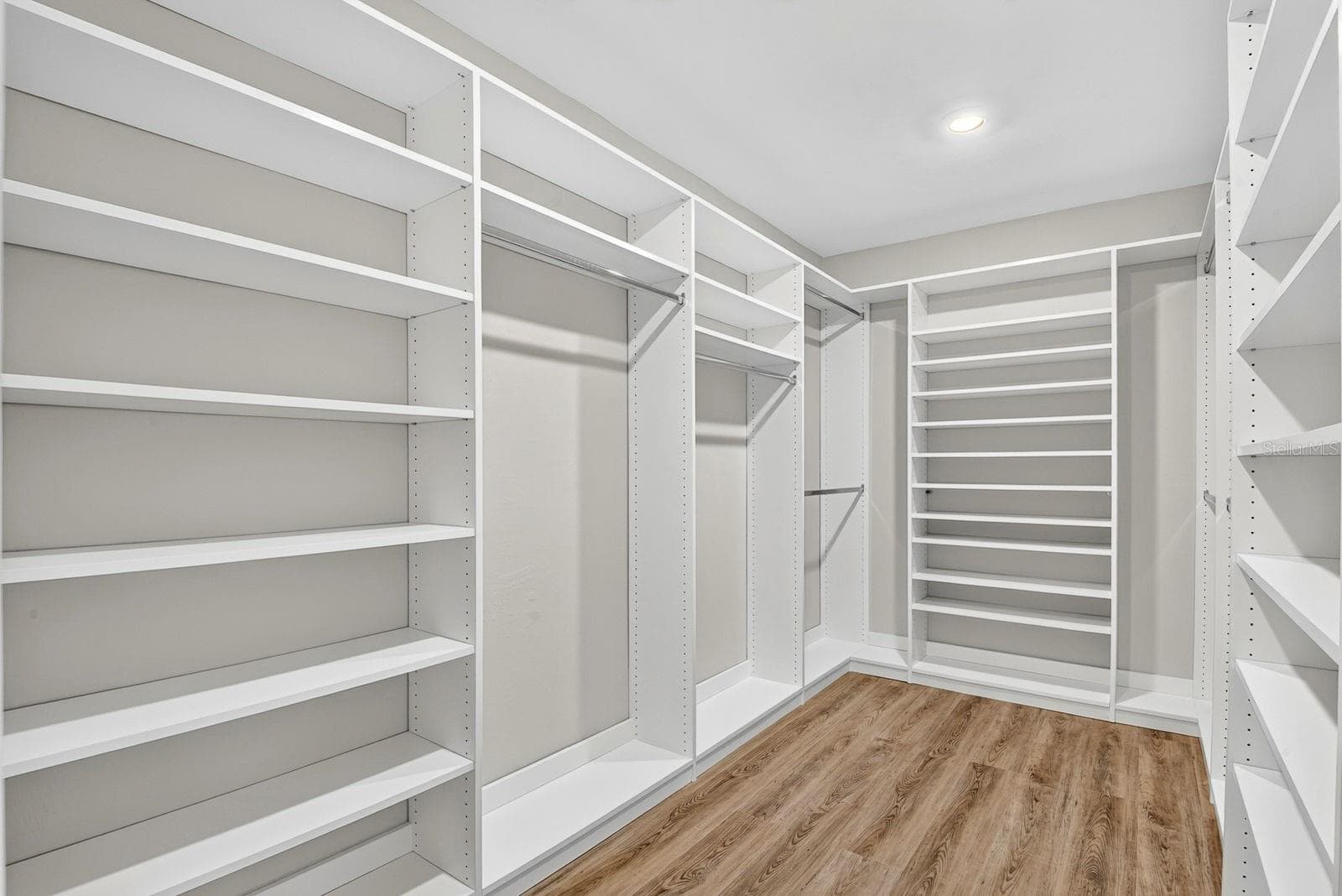 Main bedroom walk-in closet - 16320 HIDDEN OAK LOOP, BRADENTON