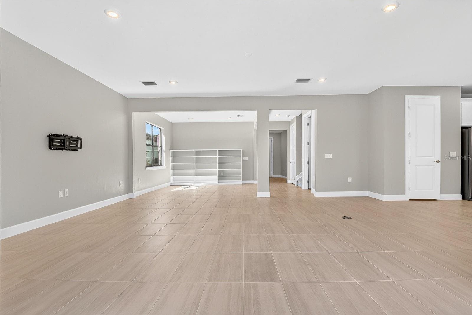 First floor family room - 16320 HIDDEN OAK LOOP, BRADENTON