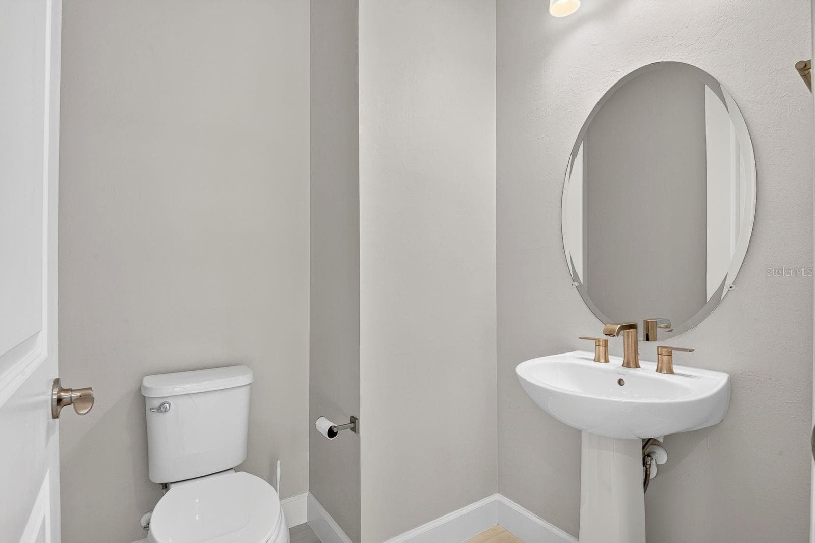 Half bathroom at the entrance - 16320 HIDDEN OAK LOOP, BRADENTON