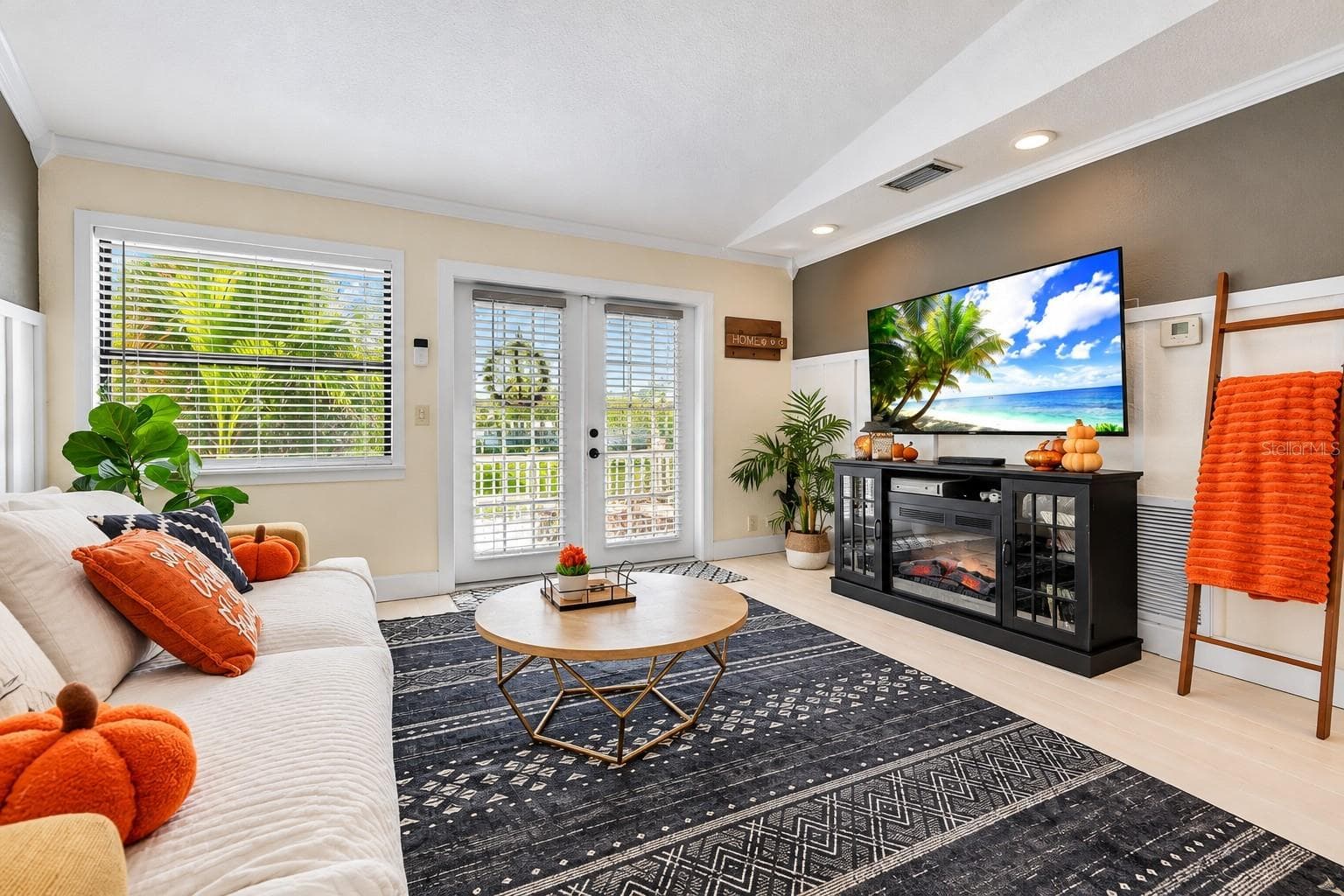 Single Family Residence at 2835 WISTERIA PL, PUNTA GORDA, photo 5 of 39