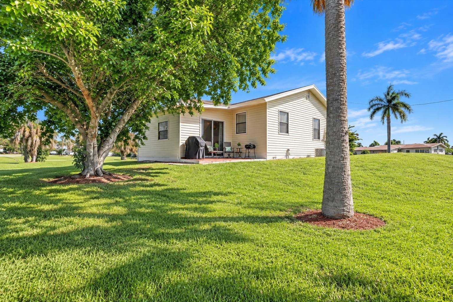 Single Family Residence at 2835 WISTERIA PL, PUNTA GORDA, photo 31 of 39