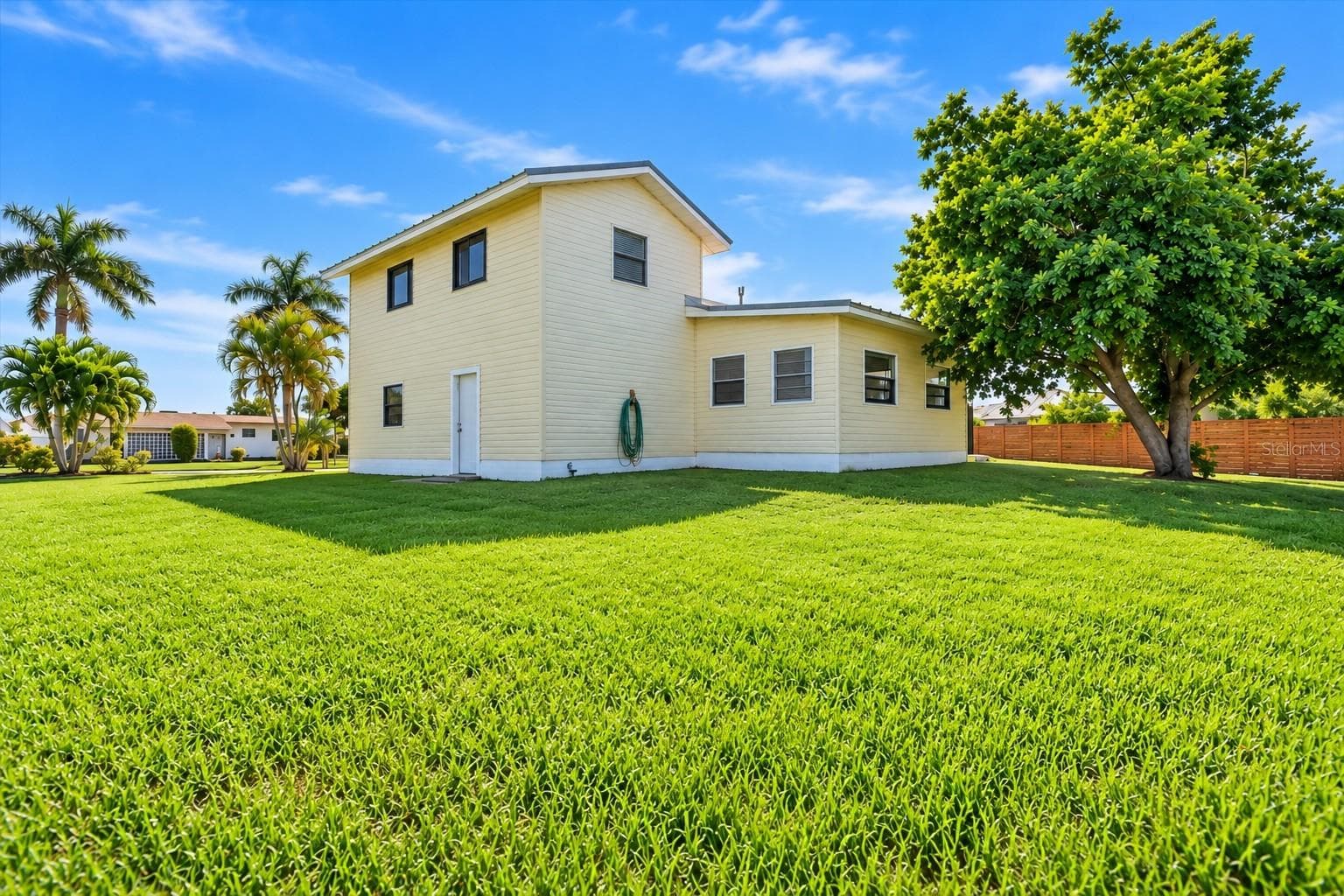Single Family Residence at 2835 WISTERIA PL, PUNTA GORDA, photo 32 of 39