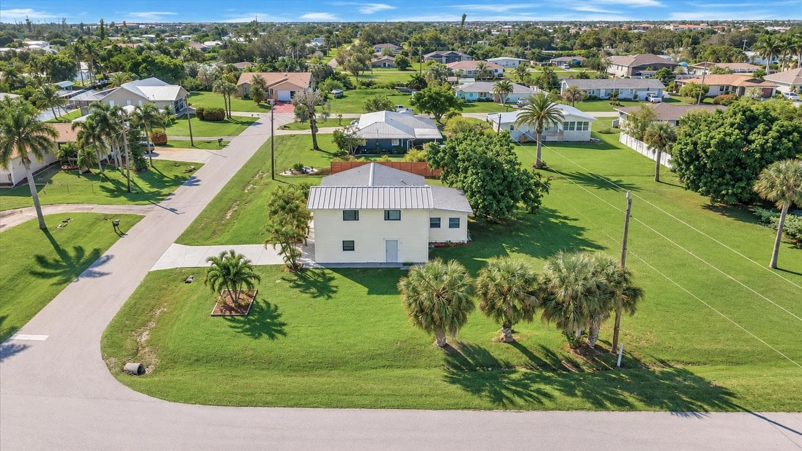 Single Family Residence at 2835 WISTERIA PL, PUNTA GORDA, photo 33 of 39