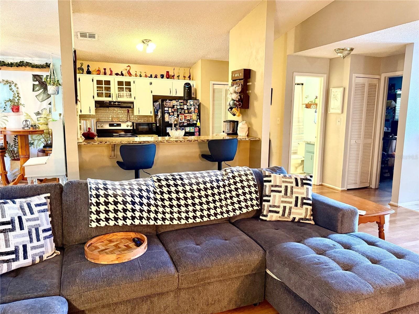Single Family Residence at 1564 COUGAR CT, CASSELBERRY, photo 5 of 28