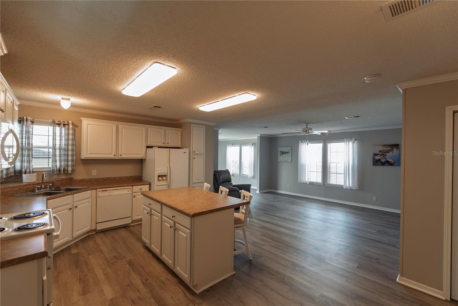 Kitchen and Living Area - 24 EMDEN CIR, PUNTA GORDA