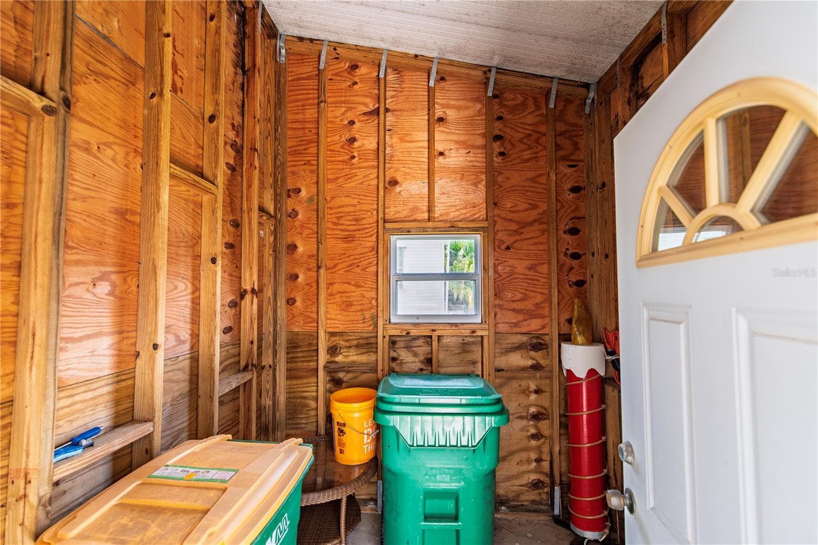 Shed - 24 EMDEN CIR, PUNTA GORDA