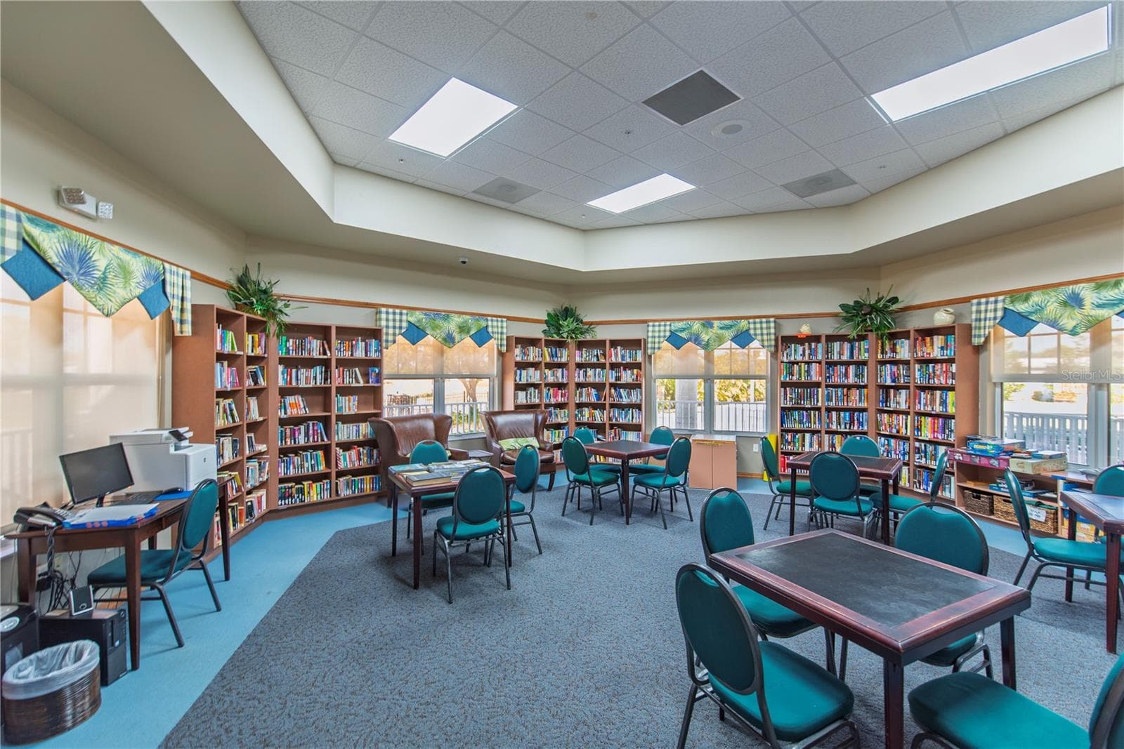 Library - 24 EMDEN CIR, PUNTA GORDA